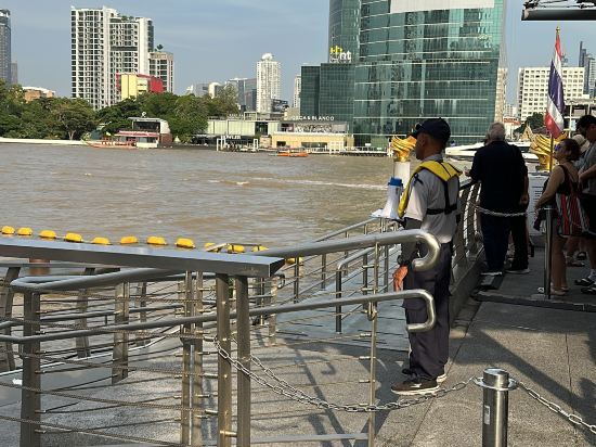 曼谷湄南河四季飯店優惠