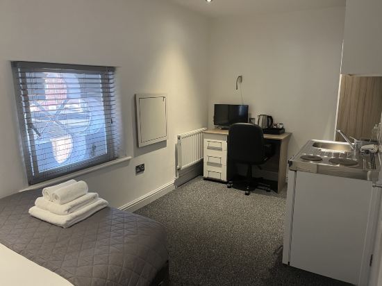 老縣法院旅館優惠