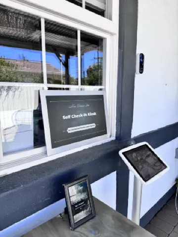 New Haven Inn Public Areas Photos