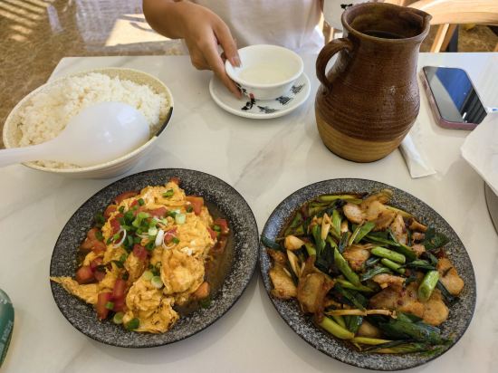 德欽飛來寺品松措飯店優惠