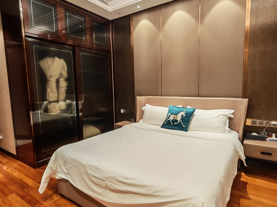 Asiam亞美國際公寓酒店（重慶解放碑洪崖洞店）優惠