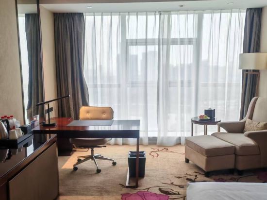 義烏博覽皇冠假日酒店優惠