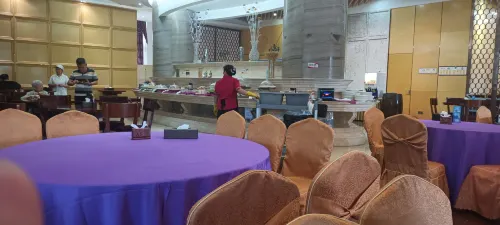 Auspicious Hotel Dining Photos