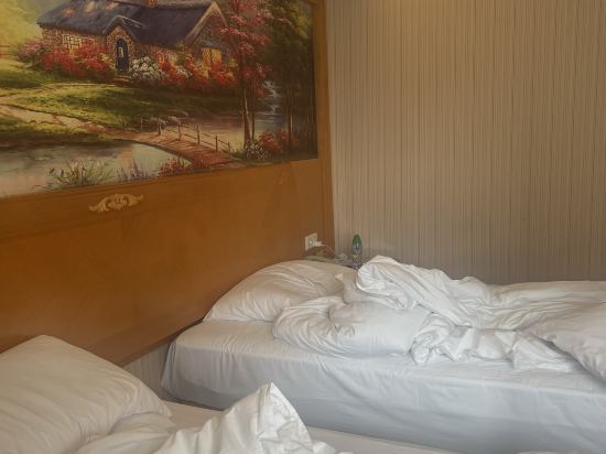 維也納酒店（羅湖口岸國貿地鐵站店）優惠