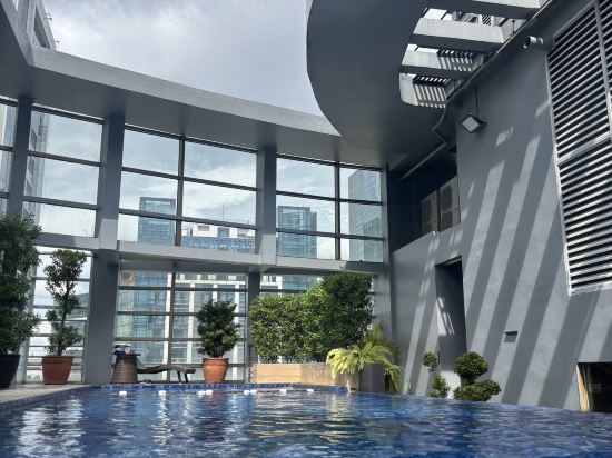 瑞雅國際瓦雷羅豪華套房酒店優惠