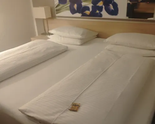 Sunday Hotel Wiesbaden Niedernhausen Zimmer Photos
