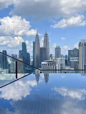 The Luxe By Infinitum by QC Dekat Hotel Photos