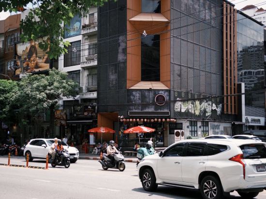 素坤逸通羅中心站酒店優惠