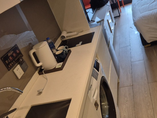 鉑瑞斯行政公寓（深圳海岸城南油服裝城店）優惠