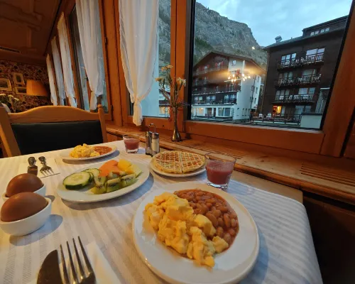 Hotel Walliserhof Zermatt Питание Photos