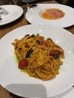 Lov Faralya Adults Only Mahlzeiten Photos