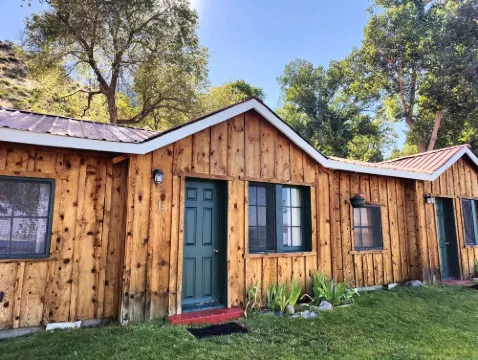 Tioga Lodge at Mono Lake Photos