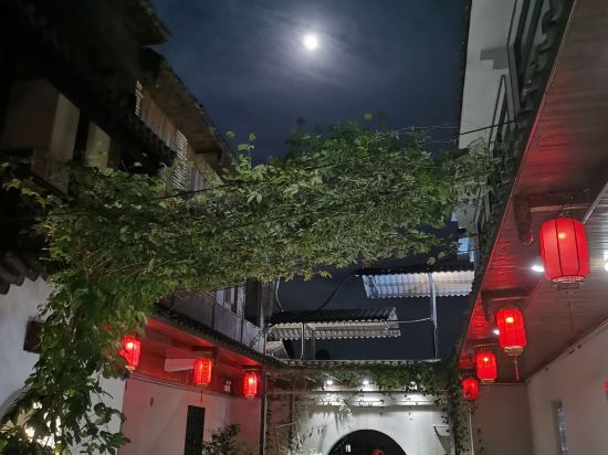 德景山莊（陽朔灕江店）優惠