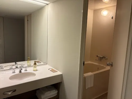 びわ湖大津プリンスホテル 客室 Photos