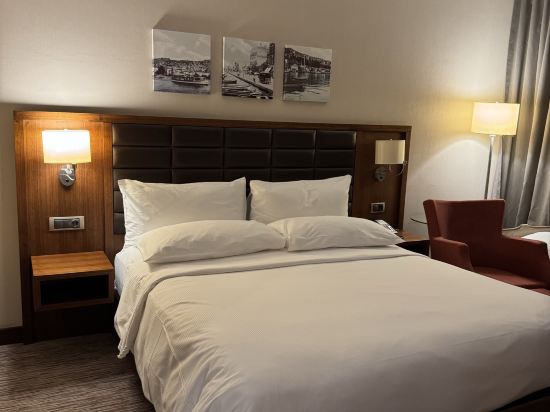 伊茲密爾貝拉克里希爾頓花園酒店優惠