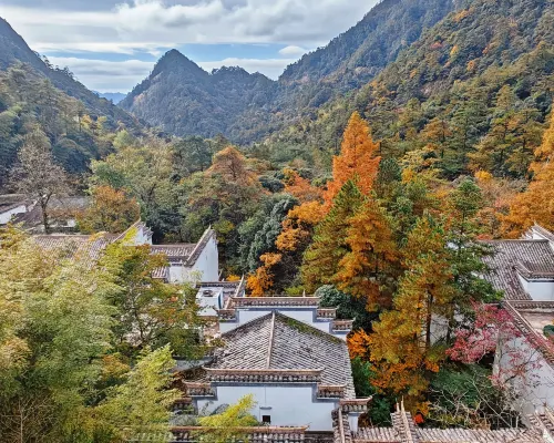 Huangshan Yungu Mountain Spa Resort Рядом с отелем Photos