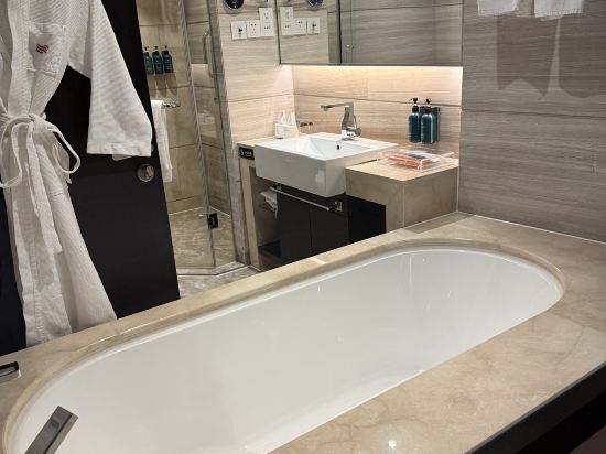 上海夏陽湖皇冠假日酒店優惠