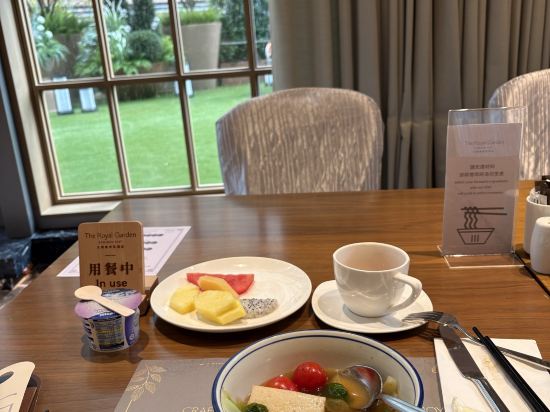香港九龍東皇冠假日酒店優惠