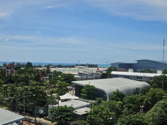 奈揚海灘16號酒店（SHA Extra Plus）優惠