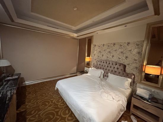 銀色假日飯店（東莞常平火車站店）優惠