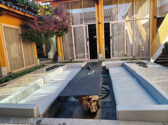 麗江雲見棲舍客棧優惠