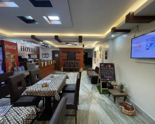 HOTEL 11 THAMEL Общественные зоны Photos