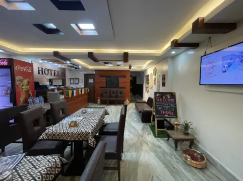 HOTEL 11 THAMEL Общественные зоны Photos