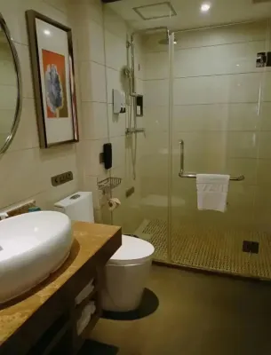 Lavande Hotel (Zhanjiang Guomao Guangbai) Номера Photos