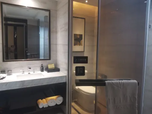 Wellton International Hotel Rooms Photos