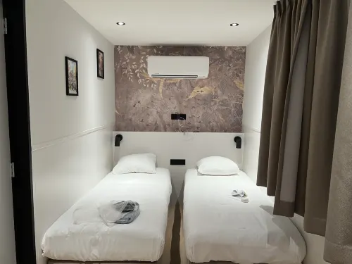 Hotel Van Gelder Rooms Photos