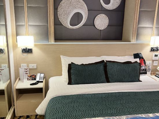 曼谷素坤逸11紙牌屋酒店優惠