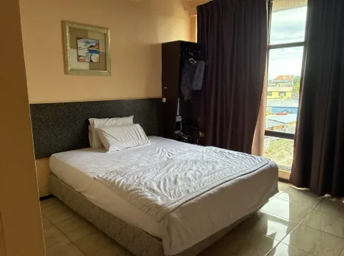 Aristo Hotel Phòng Photos