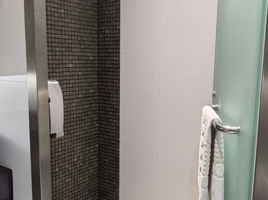 羅伯遜碼頭酒店 （Staycation Approved）優惠