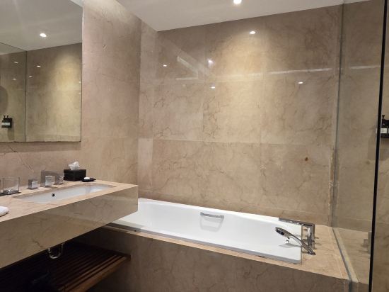 金巴蘭斯普林希爾皇家鬱金香度假村優惠