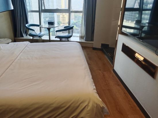 重慶D·Guest鑽客智能酒店（解放碑洪崖洞店）優惠