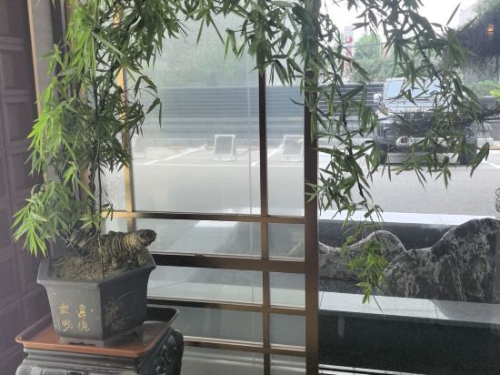 北京龍城瑞豪飯店（良鄉南關地鐵站店）優惠