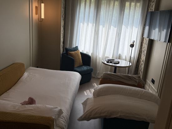 巴塞隆拿埃爾阿維尼達宮酒店優惠