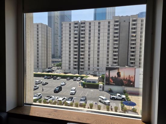 杜拜宜必思世貿中心酒店優惠