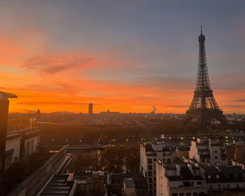 Shangri-La Paris À proximité de l'hôtel Photos