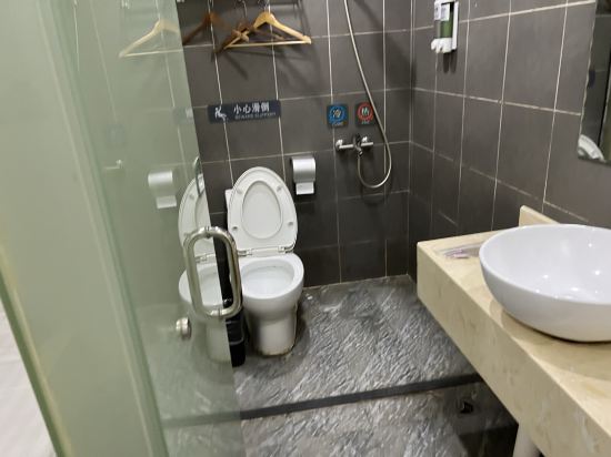 逸米酒店（深圳華南城上木古地鐵站店）優惠