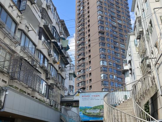 客堂澗飯店（上海火車站寶山路地鐵站店）優惠