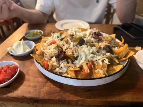 Townhouse Oak Legian Near Legian Beach Formerly Sayang Maha Merta Mahlzeiten Photos