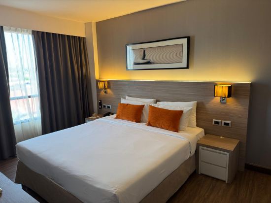 中央斯里拉恰馨樂庭大飯店優惠