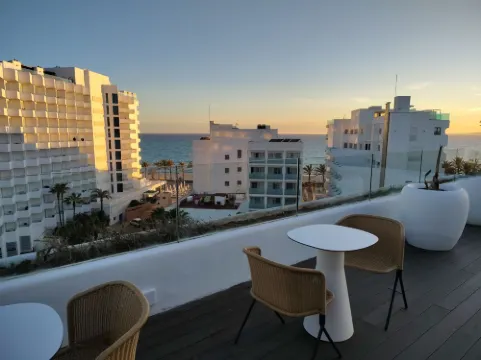 HM Balanguera Beach - Adults Only Рядом с отелем Photos