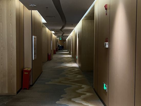 烏魯木齊頤中園飯店（紅山人民公園店）優惠