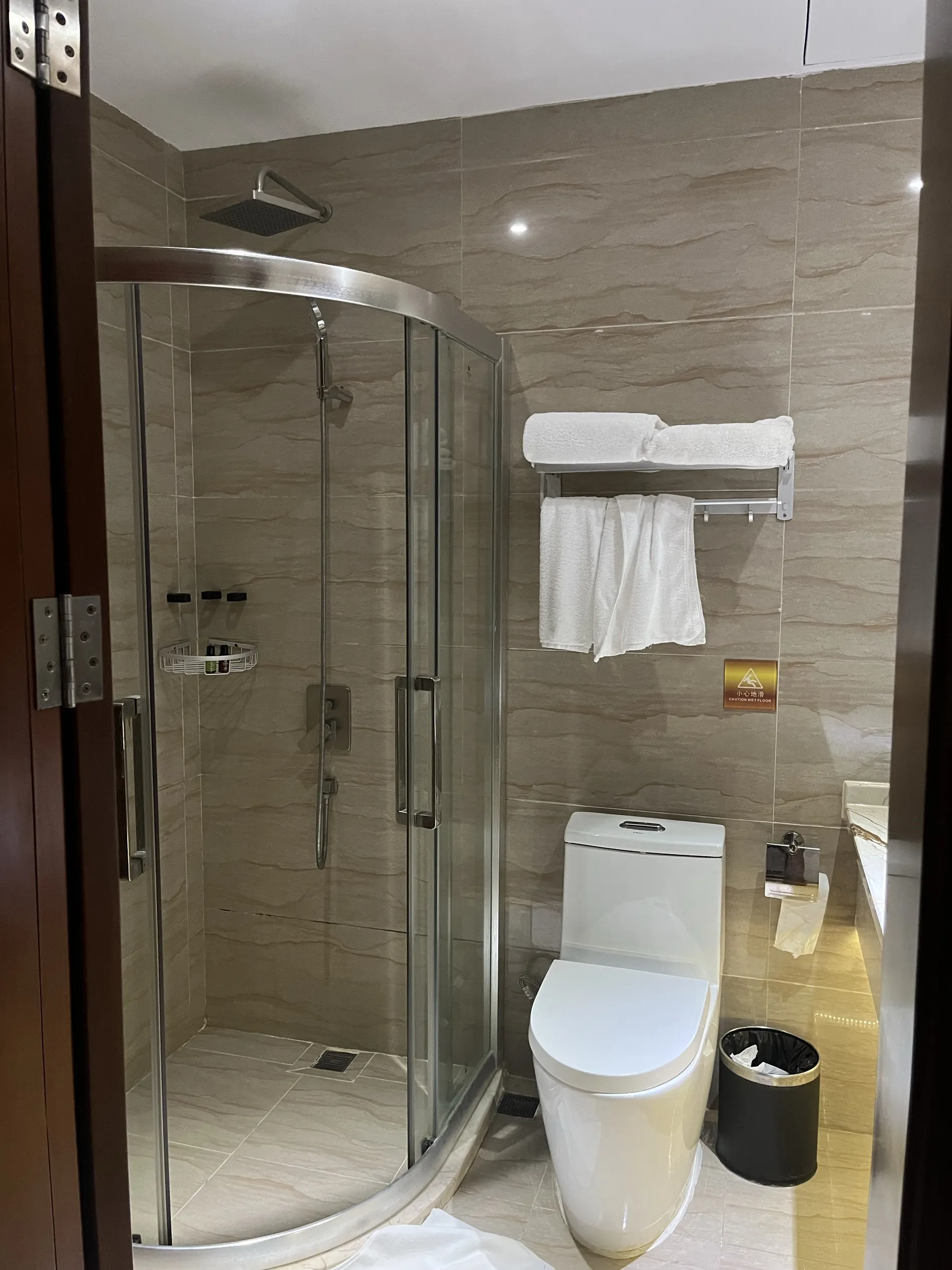 Auspicious Hotel Rooms Photos