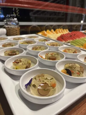 Kim Khoi Hotel Dining Photos