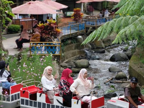 超級廣場費屋酒店優惠