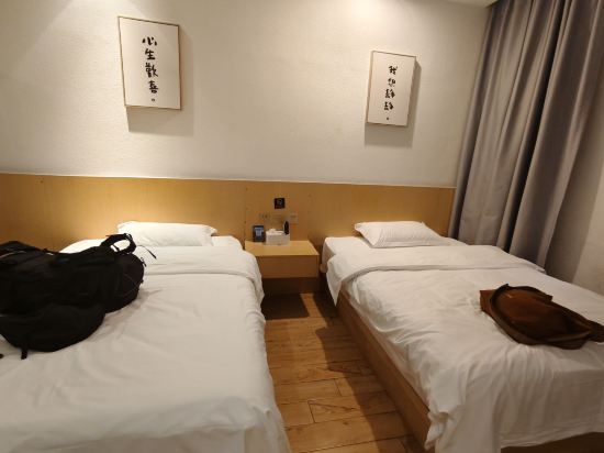 昆明白日青春飯店（南屏街東風廣場店）優惠