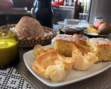 Riad Wazani Square & Spa Питание Photos
